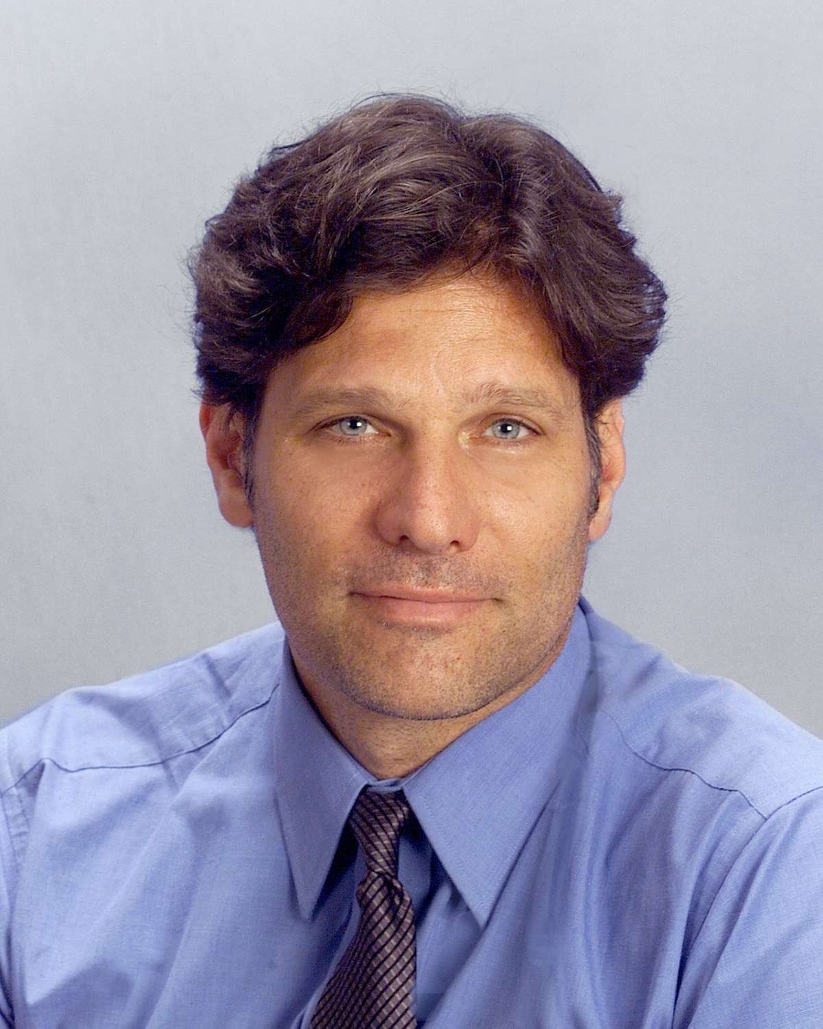 Robert Watson headshot2